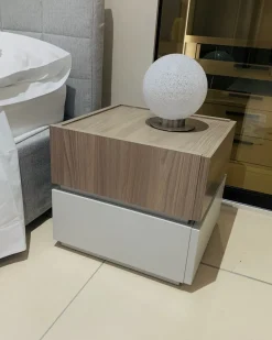 Orme Comodino Lego scontato per una zona notte moderna- Comodini