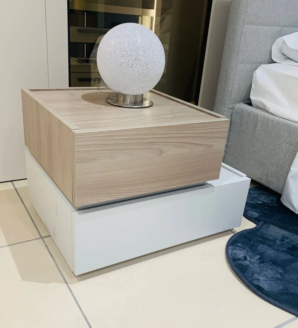 Orme Comodino Lego scontato per una zona notte moderna- Comodini