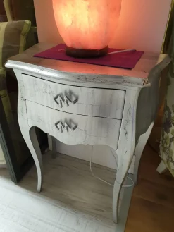 Comodino modello Argento antico a prezzo scontato in legno^Milanomondo