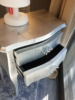 Comodino modello Argento antico a prezzo scontato in legno^Milanomondo