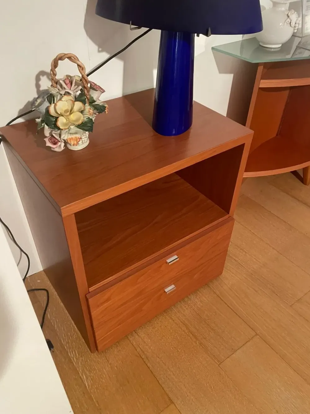 Artigianale Comodino Mobiletto in ciliegio a prezzo scontato- Comodini