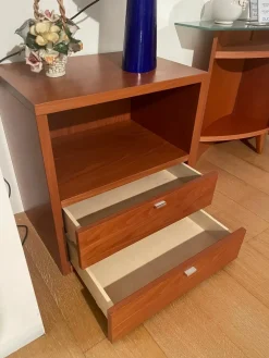 Artigianale Comodino Mobiletto in ciliegio a prezzo scontato- Comodini