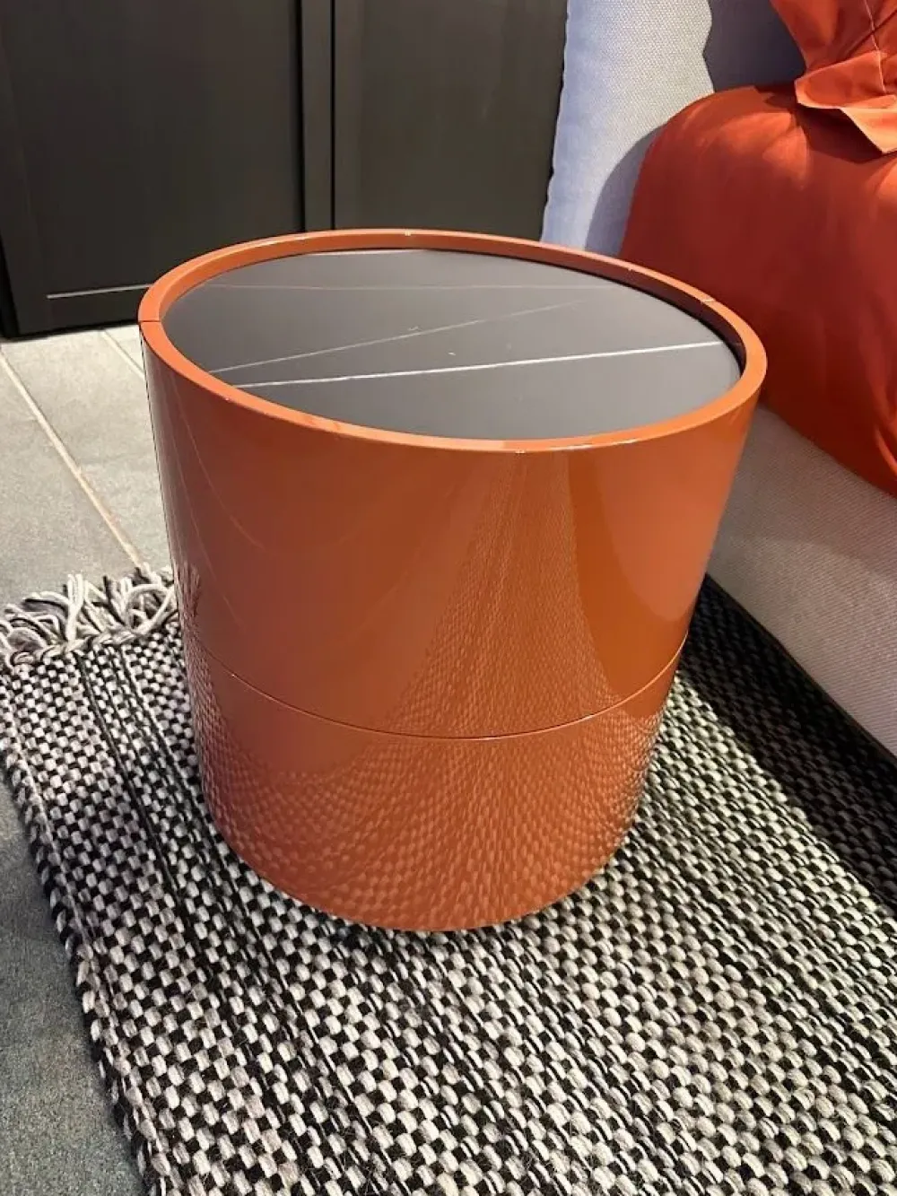 Comodino modello Dedalo a marchio con forte sconto^Pianca New