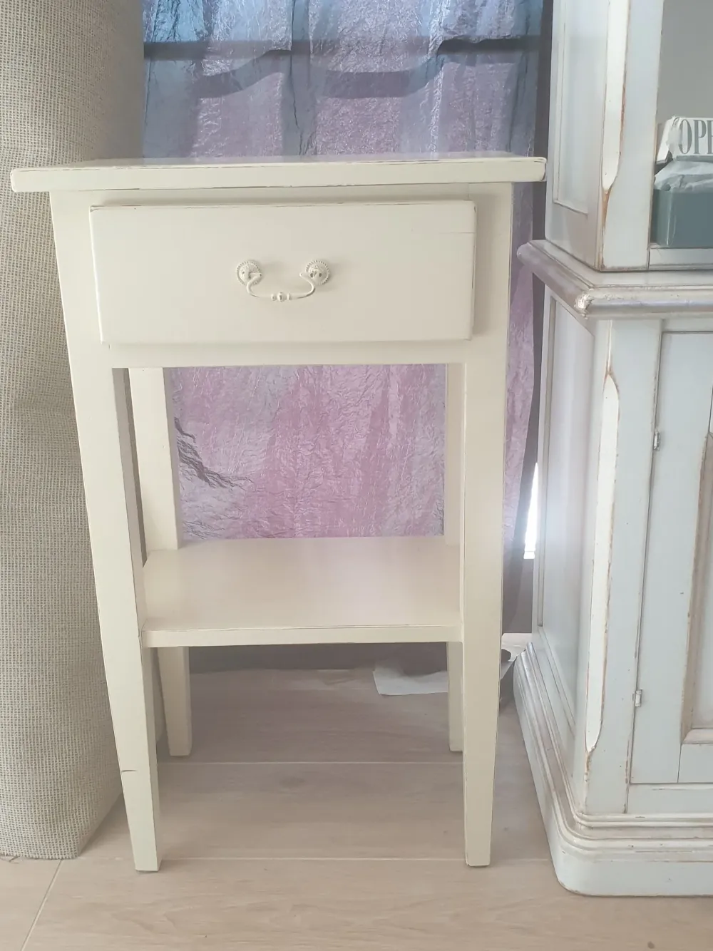 Best Comodino modello Portatelefono tavolino a PREZZI OUTLET Comodini