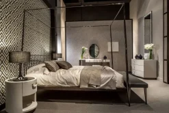 Comodino modello Valentino di scontato^Cantori New