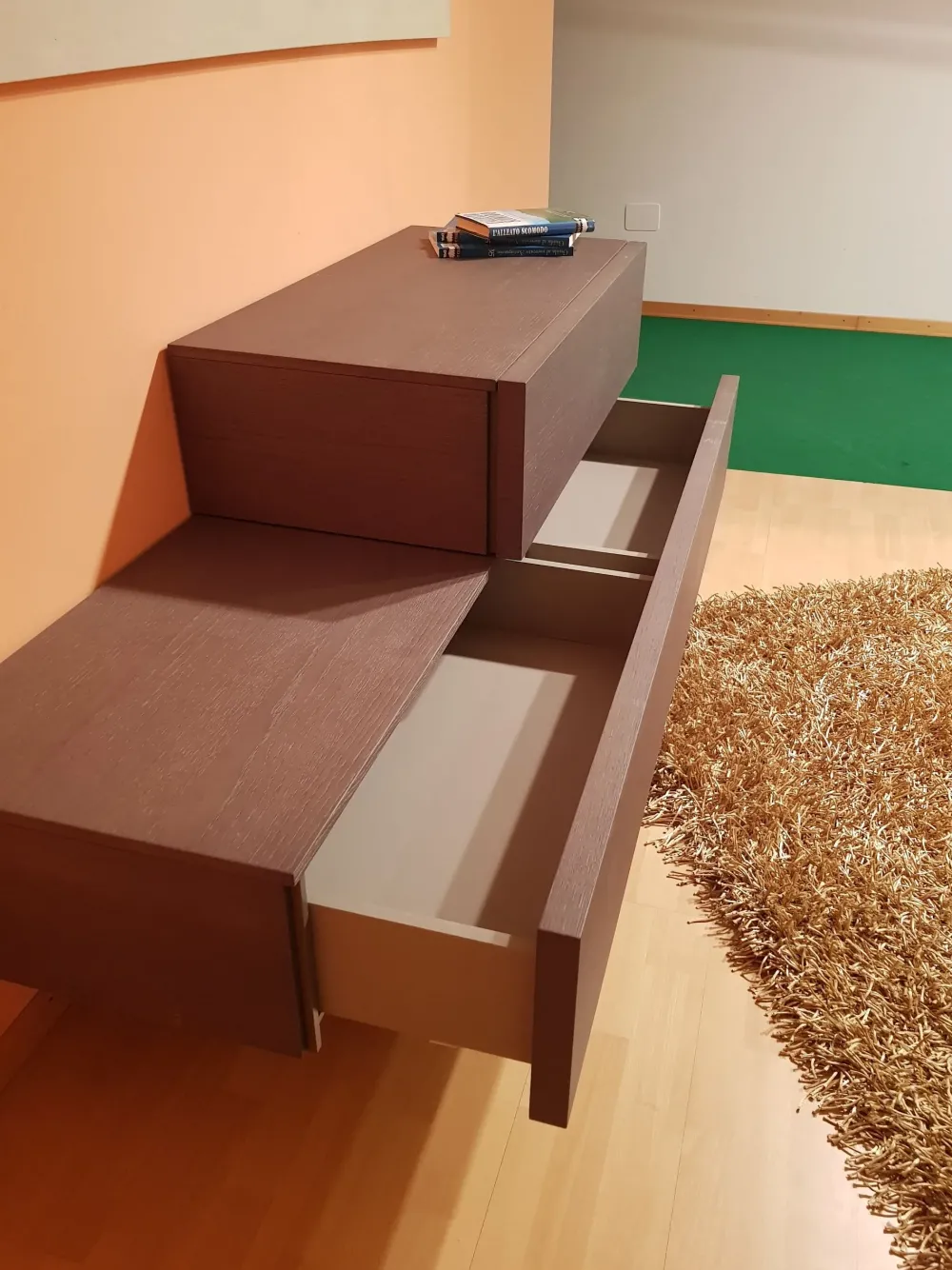 Sangiacomo Comodino modello Valeo a marchio in offerta- Comodini