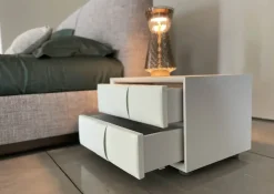 Poltrona Frau Comodino Obi di a prezzo ribassato- Comodini