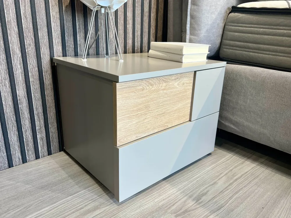 Giessegi Comodino Oslo di a prezzo scontato- Comodini