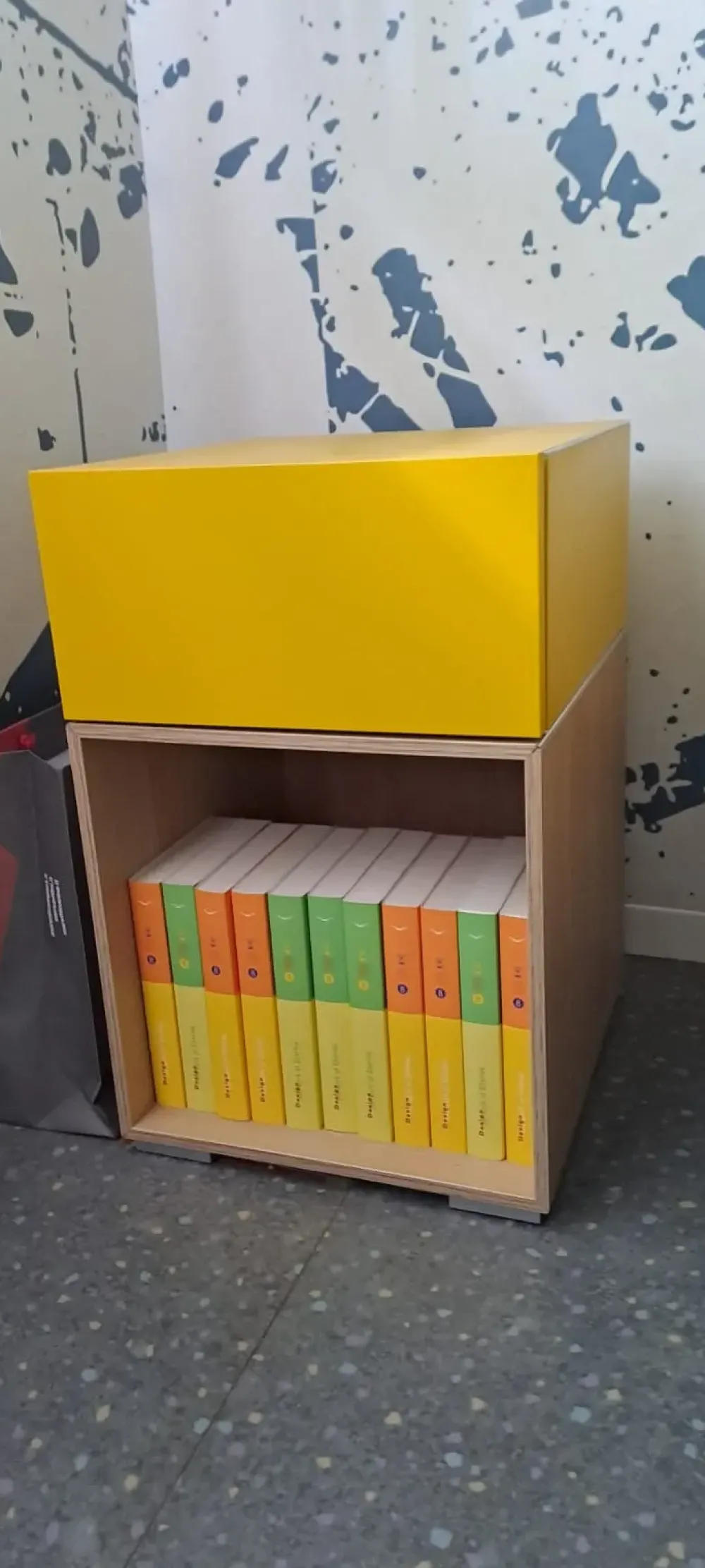 Outlet Comodino Wall g OFFERTA OUTLET Comodini