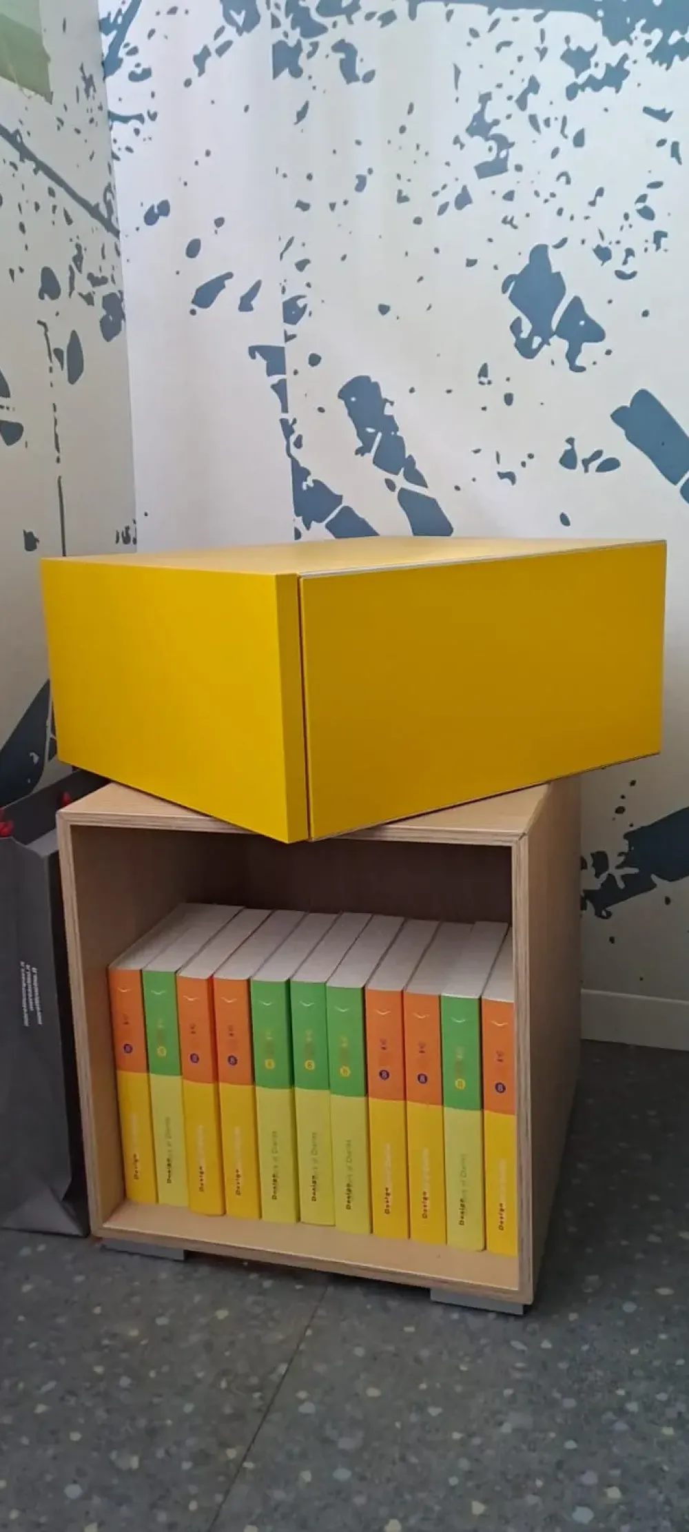 Outlet Comodino Wall g OFFERTA OUTLET Comodini