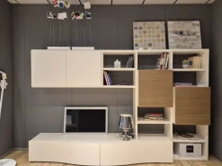 New Composizione per il soggiorno modello 302 di a prezzo scontato Soggiorni Completi