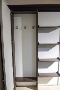 Gamma Composizione verticale da ingresso con specchio e appendiabiti- Pareti Attrezzate