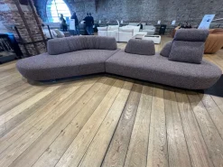 Felis Con penisola modello Gravity di a prezzi convenienti- Divani