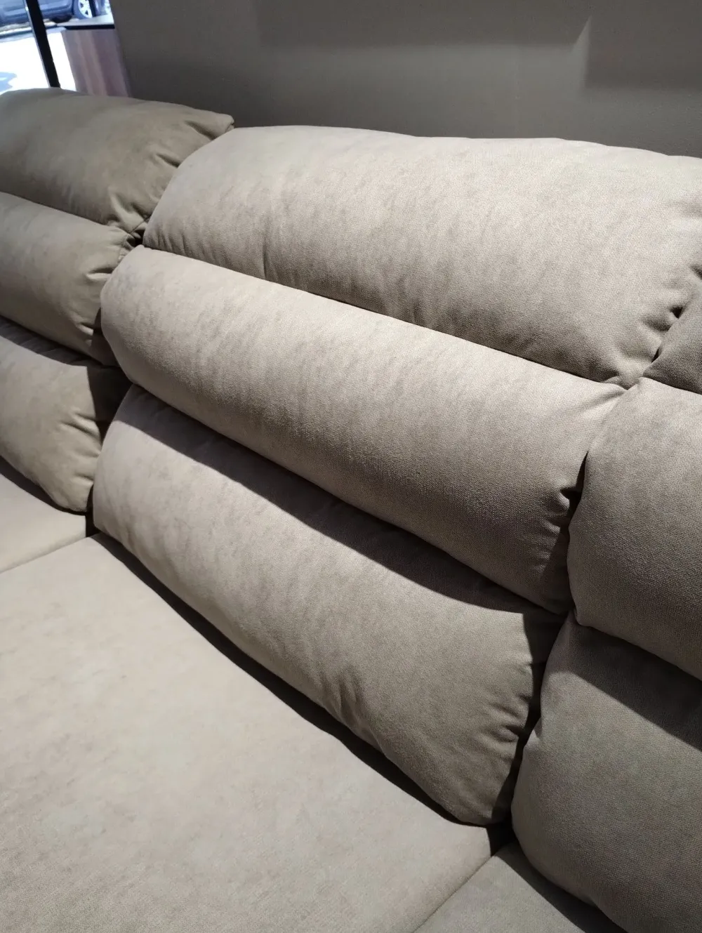 Con penisola Mod.tenero a PREZZO OUTLET scontato del 50%^Aerre Salotti New