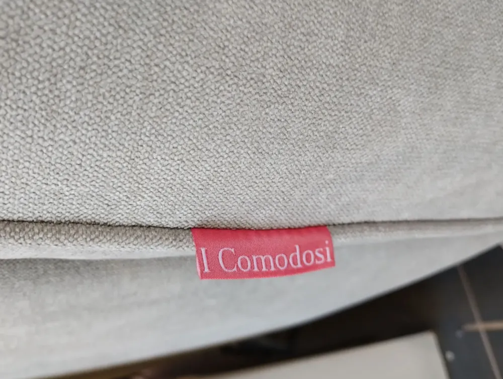 Con penisola Mod.tenero a PREZZO OUTLET scontato del 50%^Aerre Salotti New