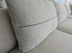 Online Con penisola tessuto modello Atlantis di Divani