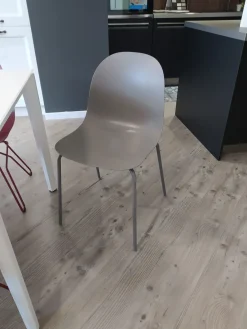 Connubia : Tavolo Pentagon in offerta outlet. Design unico ed elegante.- Tavoli