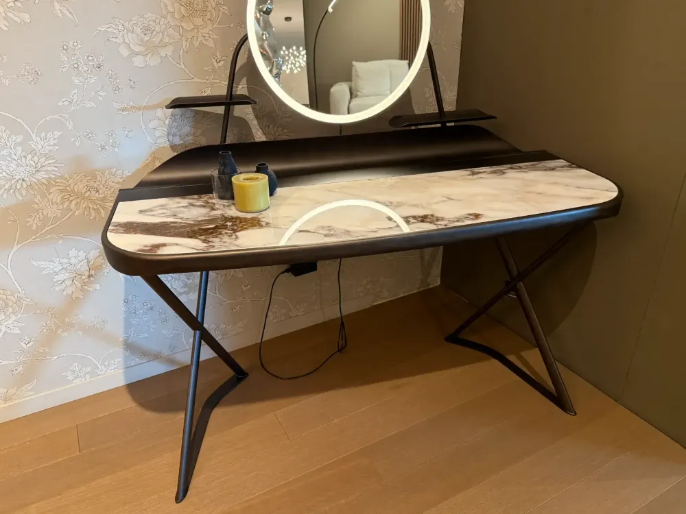 Cattelan Italia Consolle modello Cocoon trousse keramik a marchio SCONTATA- Consolle