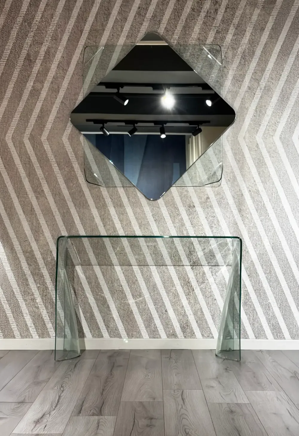 Outlet Consolle scontata modello Lynx di a prezzo riservato Consolle