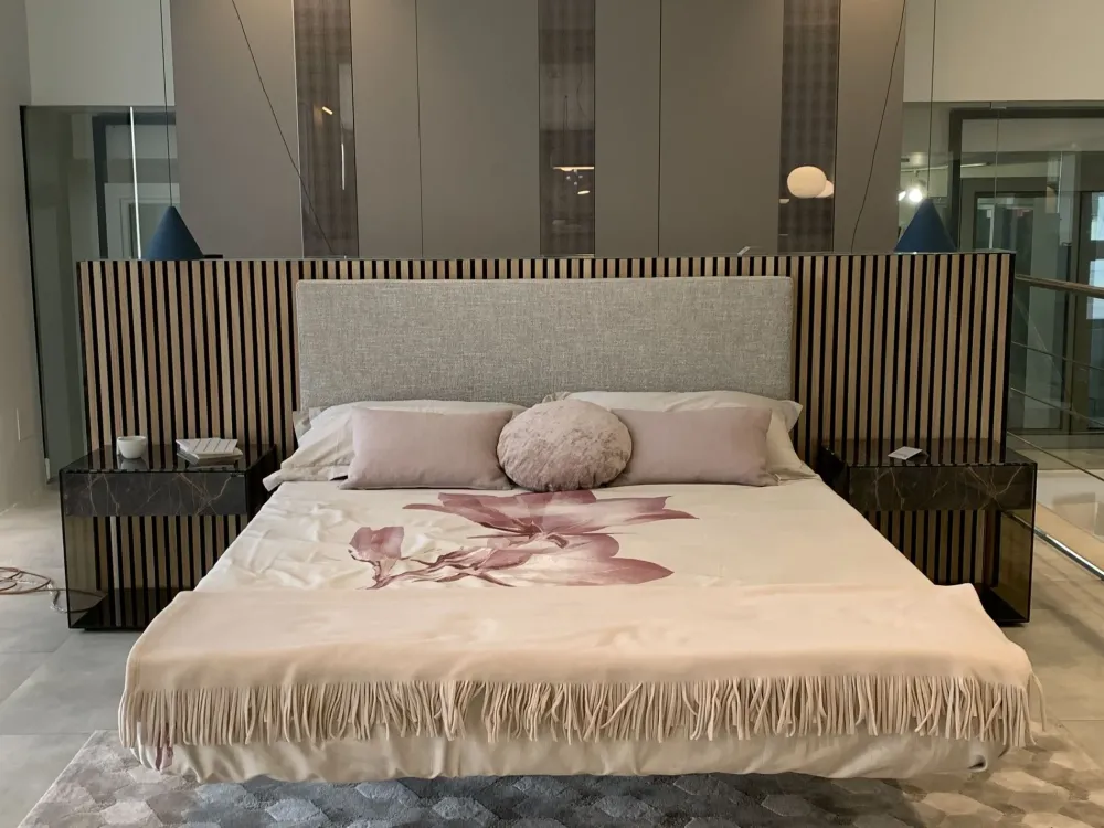 Lago Contatta il venditore per scoprire il prezzo di questo letto Fluttua di- Letti