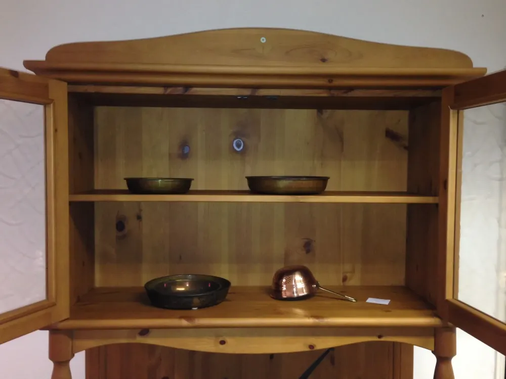 Valplana Credenza d'antiquariato in stile arte povera a prezzo scontato- Antiquariato