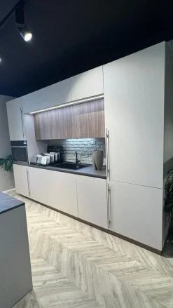 Cucina a PREZZI OUTLET in laminato materico -40%^Stosa Clearance