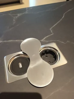 Sale Cucina a PREZZI OUTLET in laminato materico -40% Cucine Ad Isola