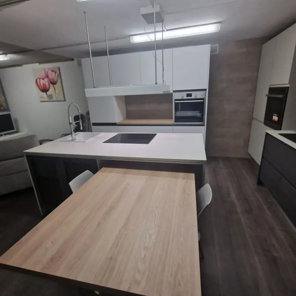 Cucina a PREZZI OUTLET in melaminico -41%^Essebi Sale