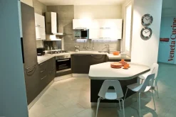 Veneta Cucine Cucina a PREZZI OUTLET in laminato materico -50%- Cucine Ad Angolo|Cucine Moderne