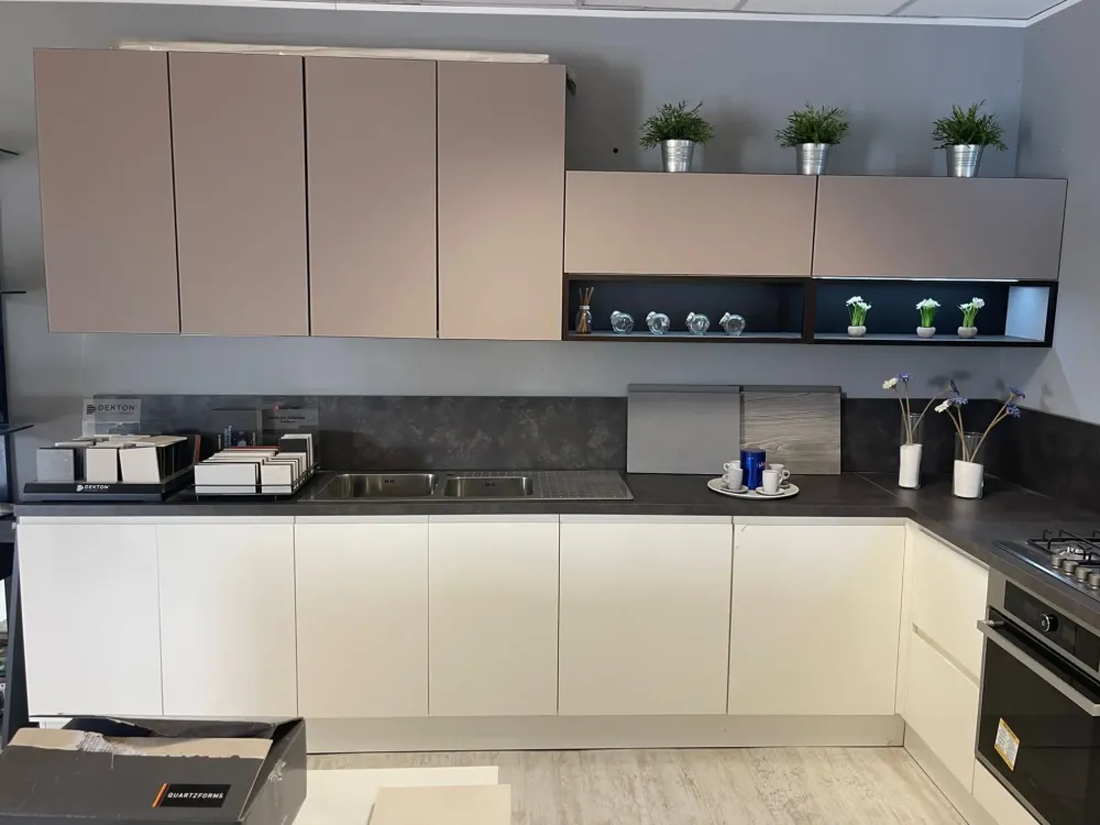 Cucina a PREZZI OUTLET in laccato lucido -59%^Arredo3 Online