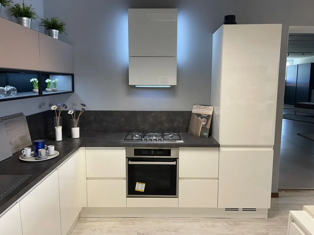 Cucina a PREZZI OUTLET in laccato lucido -59%^Arredo3 Online
