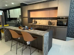 Best Cucina a PREZZI OUTLET in laminato materico -30% Cucine Ad Isola|Cucine Moderne