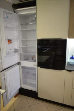 Discount Cucina a PREZZI OUTLET in laccata opaco -50% Cucine Lineari|Cucine Moderne