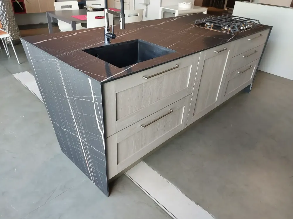 Cucina a prezzo ribassato ad isola industriale City^Stosa New