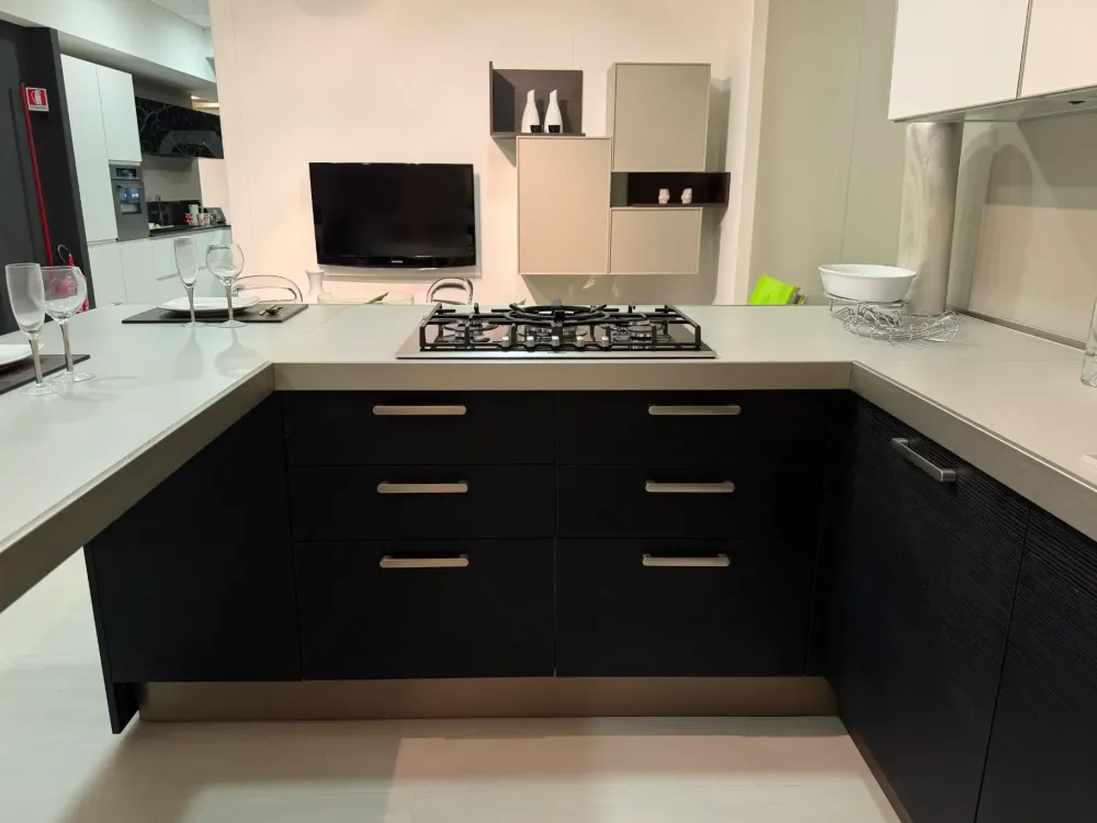 Cucina a prezzo ribassato ad angolo moderna Cucina osaka maistri^Maistri Cucine