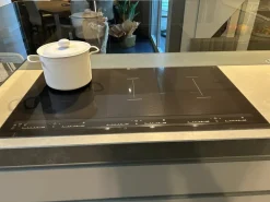 Ernestomeda Cucina a prezzo scontato con penisola design Icon air  - Cucine Con Penisola|Cucine Design