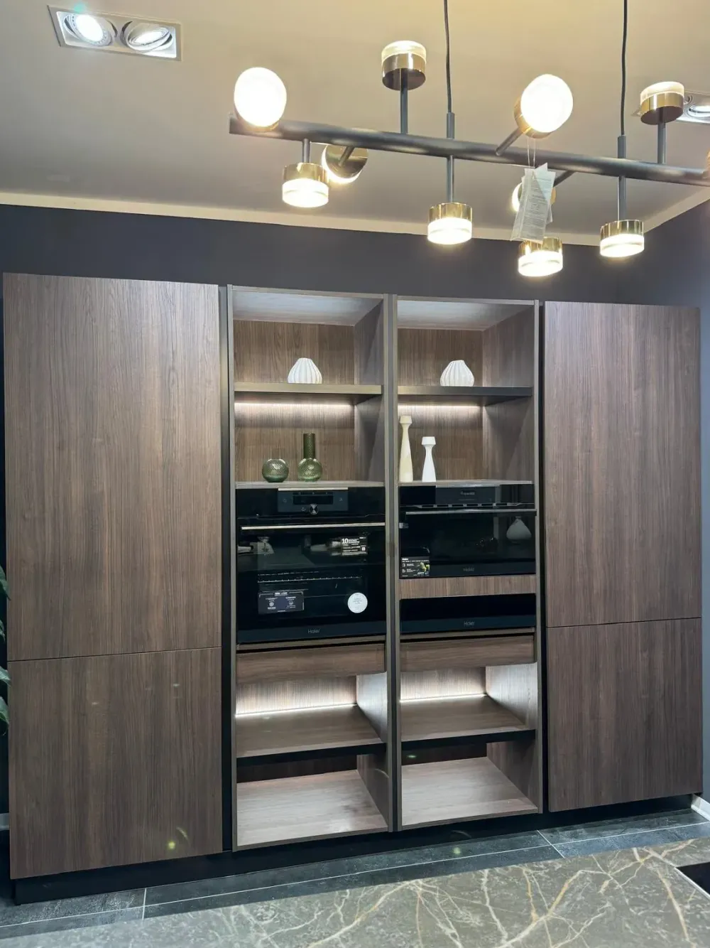 Cucina a prezzo scontato con penisola design Menta^Miton Discount