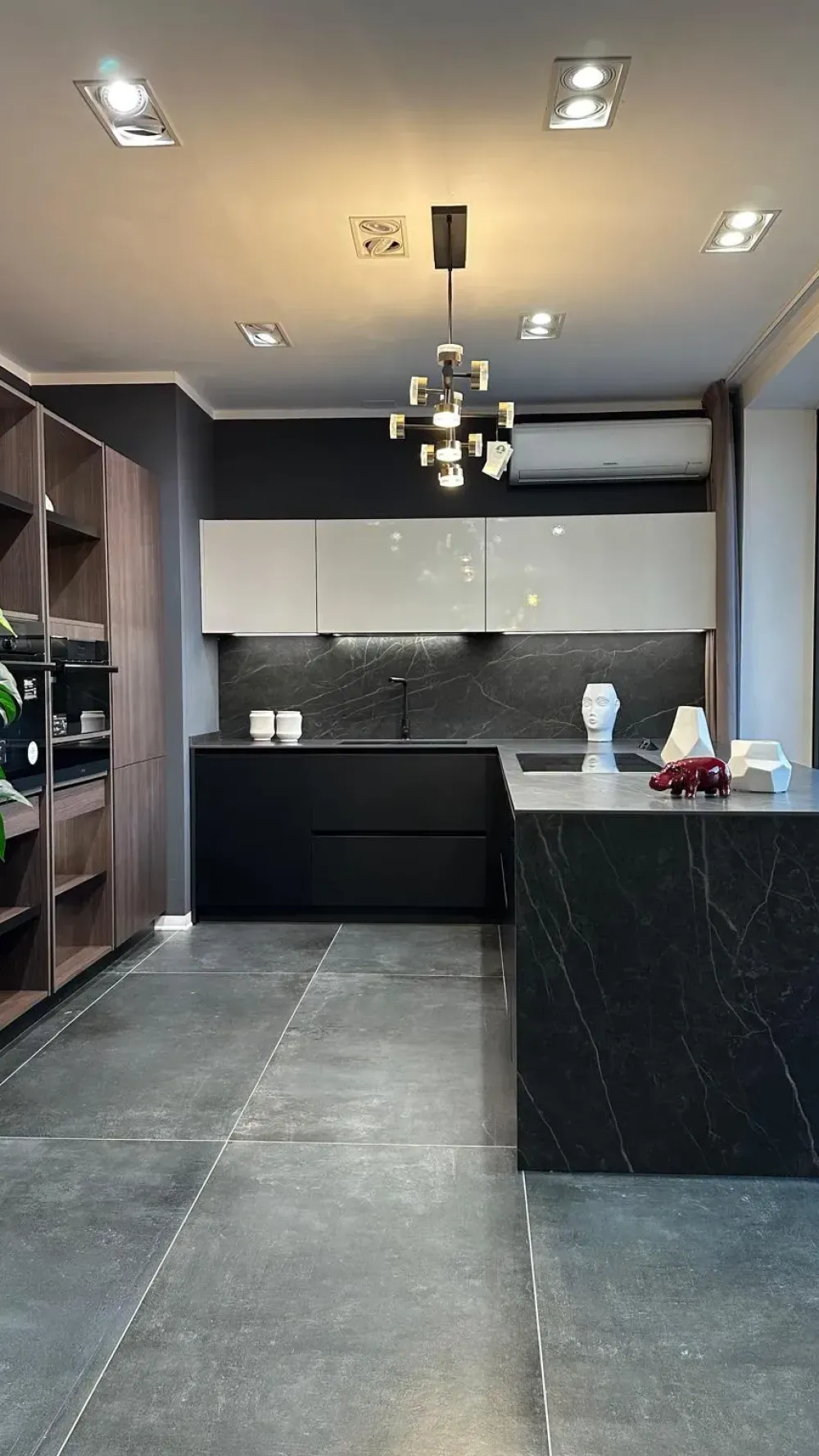 Cucina a prezzo scontato con penisola design Menta^Miton Discount