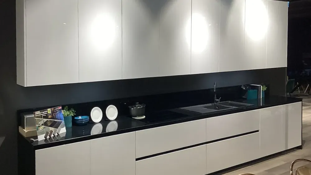 Cucina a prezzo scontato lineare moderna Tag lucida^La casa moderna New