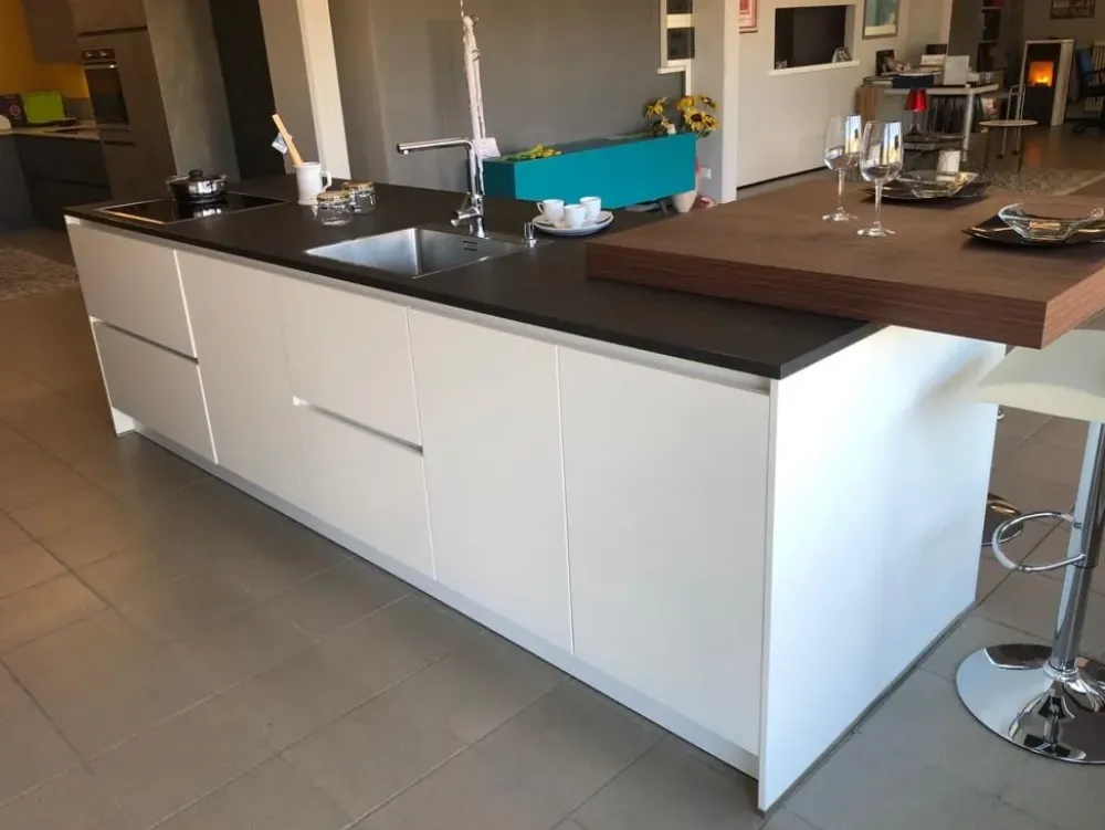Haecker Cucine Cucina a prezzo scontato ad isola moderna White- Cucine Ad Isola|Cucine Moderne