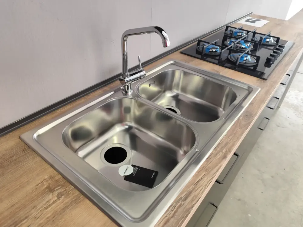 CUCINA ad angolo Laccato nero SCONTATA 65%^Ar-Due Online