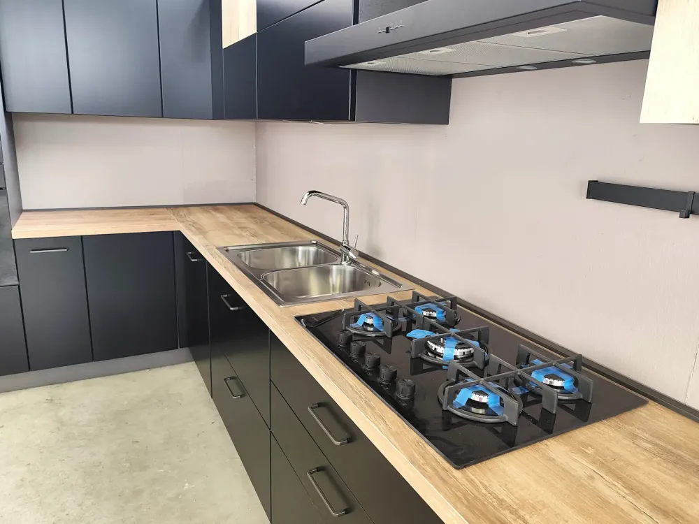 CUCINA ad angolo Laccato nero SCONTATA 65%^Ar-Due Online