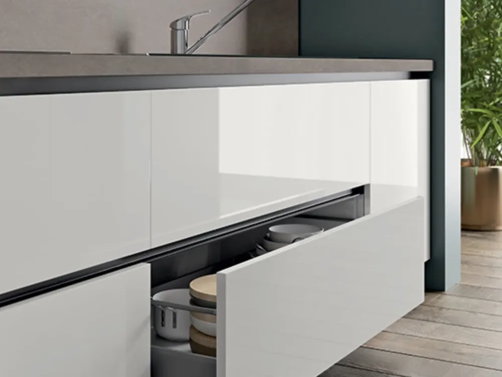 Cucina ad angolo in laccato lucido a prezzo scontato^Prima Cucine Sale