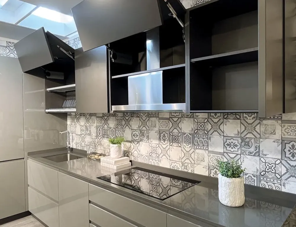 Cucina ad angolo in laccato lucido a prezzo ribassato 30%^Scavolini New