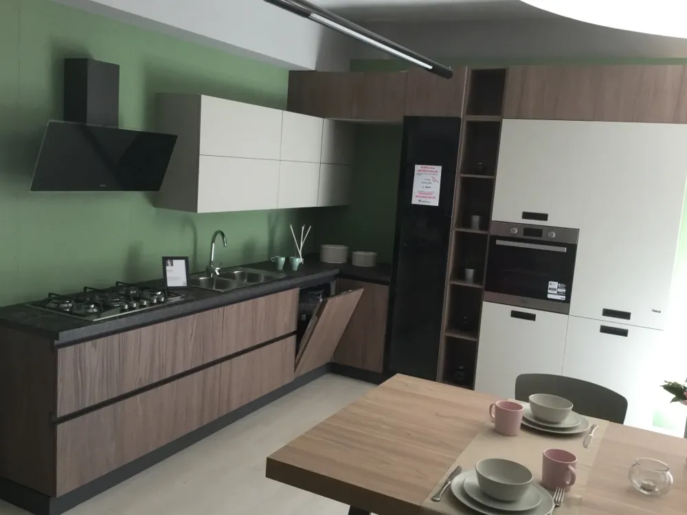 Febal Cucina ad angolo in laminato materico a prezzo scontato- Cucine Ad Angolo|Cucine Moderne