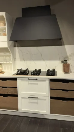Cucina ad angolo in legno a prezzo scontato 50%^Creo Best