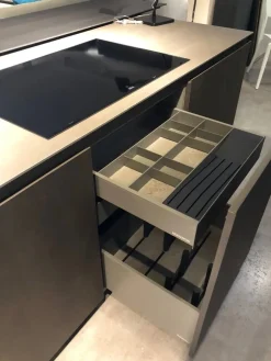 Cucina ad angolo in melaminico a prezzo scontato 50%^Modulnova Outlet