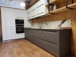 New Cucina ad angolo in polimerico opaco bianca Expo a prezzo scontato Cucine Ad Angolo|Cucine Design