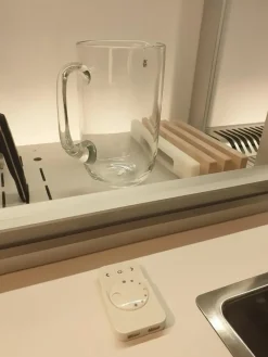 Cucina ad isola in laminato opaco bianca Artematica   a prezzo ribassato^Valcucine Best
