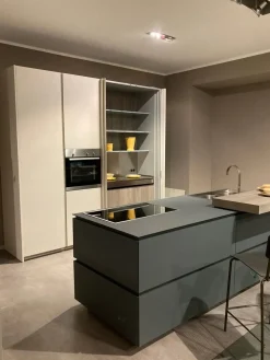 Ernestomeda Cucina ad isola in resina cementizia bianca Obliqua a prezzo scontato- Cucine Ad Isola|Cucine Design